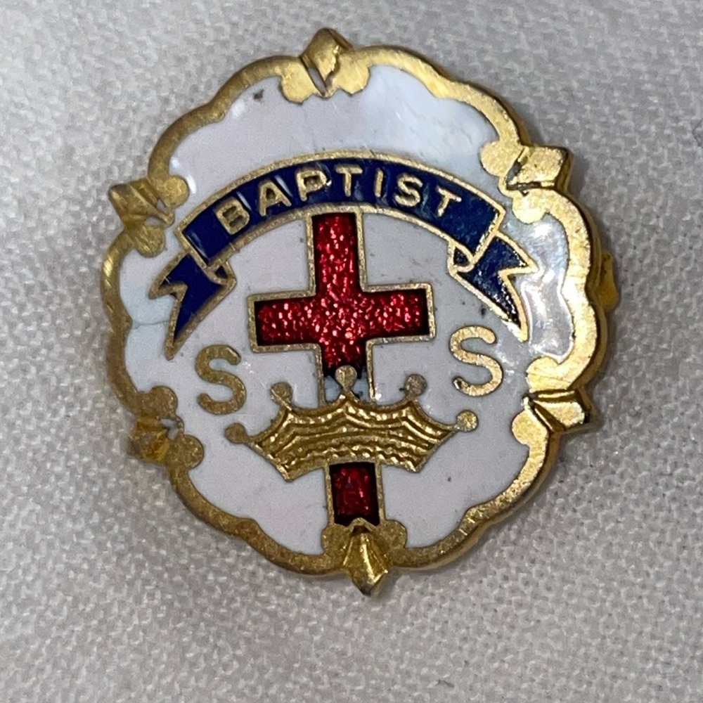 SALE Enamel Baptist Sunday School Pin Lapel Pin Lunchbox Pin